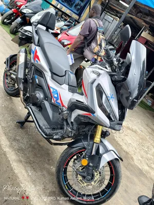 Honda 2024 Gray