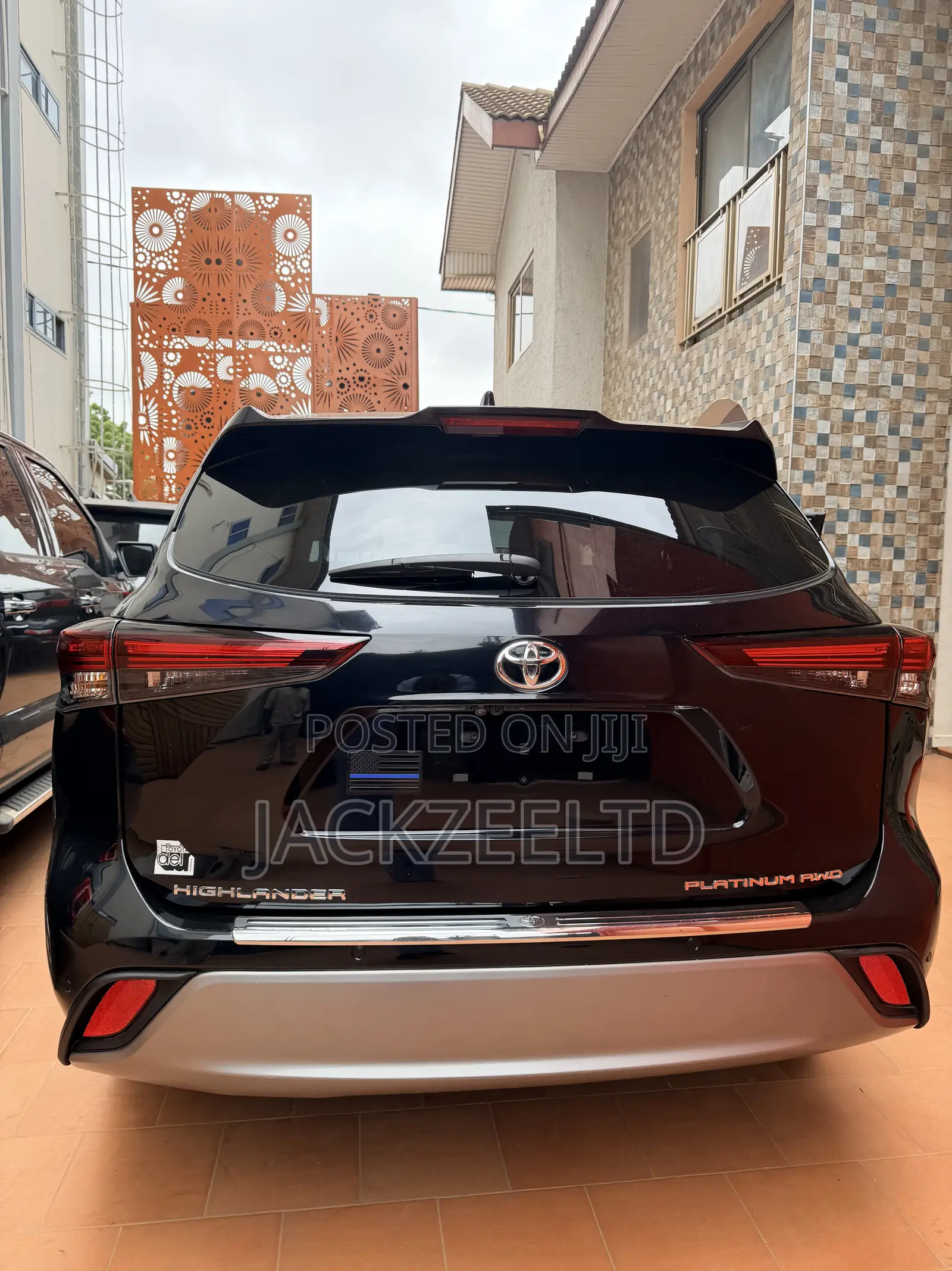Toyota Highlander Platinum AWD 2024 Black