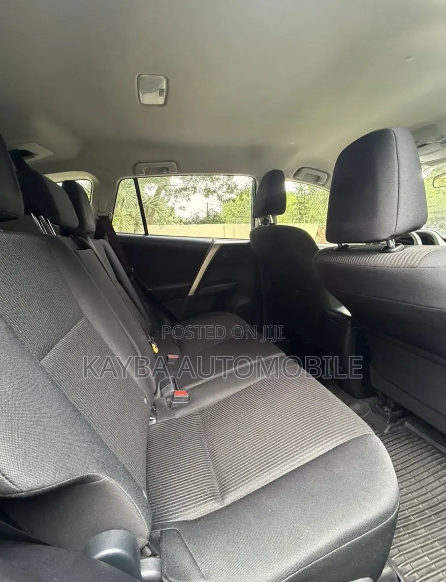 Toyota RAV4 2018 Blue