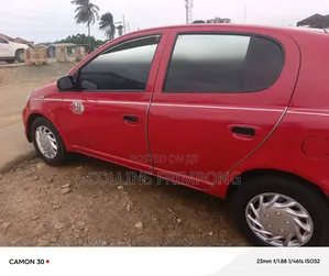 Toyota Yaris 2006 Red