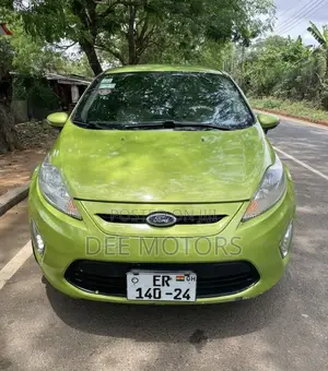 Ford Fiesta 2015 Green