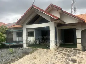 3bdrm House in Franko Properties, School Junction for rent