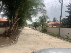 3bdrm House in Franko Properties, School Junction for rent