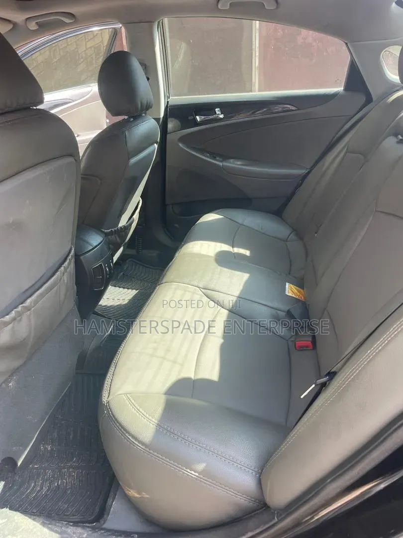Hyundai Sonata 2013 Black
