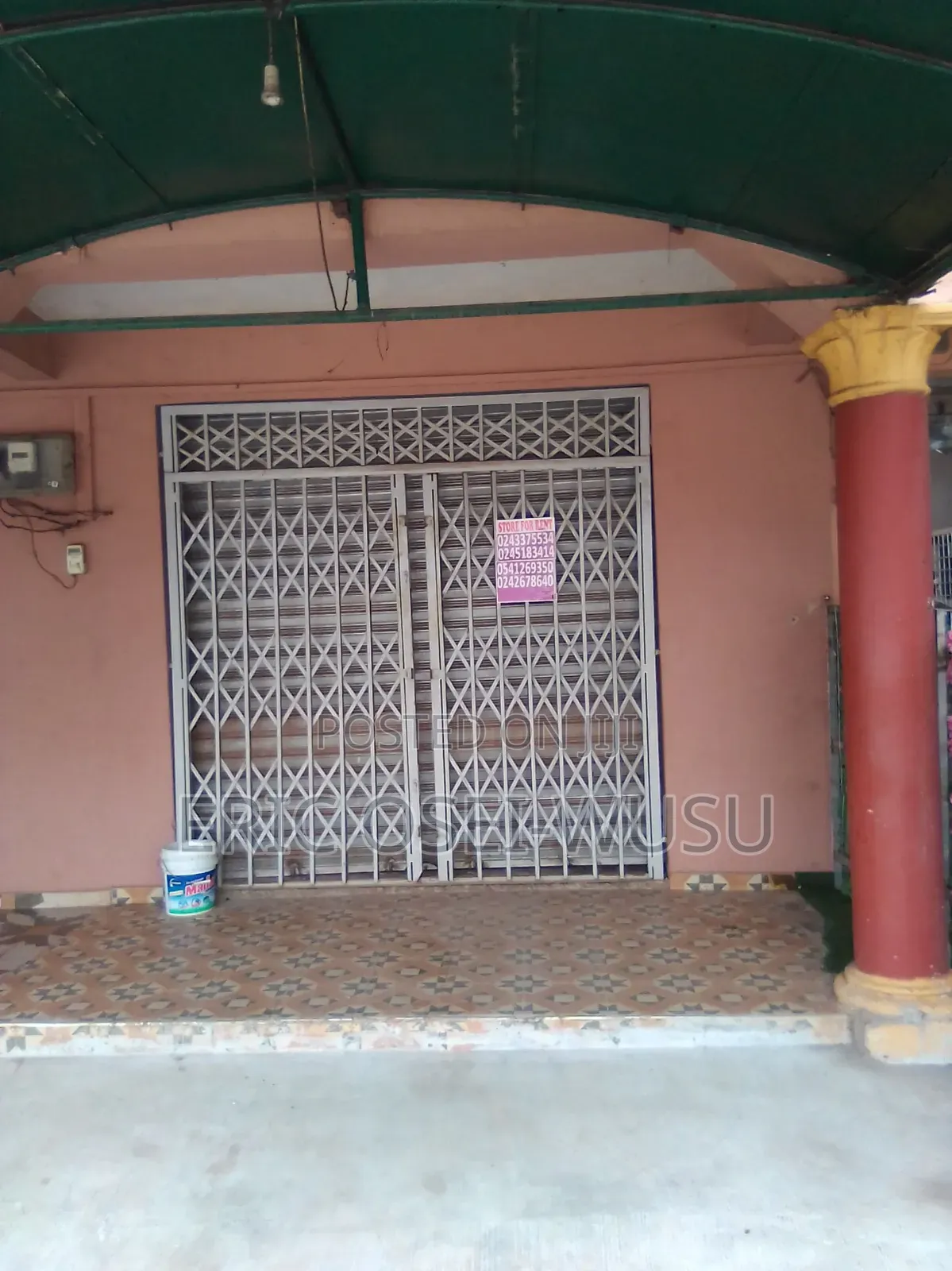Store for Rent at Gyinyase Near Kumasi High School, Mardura Pub Area