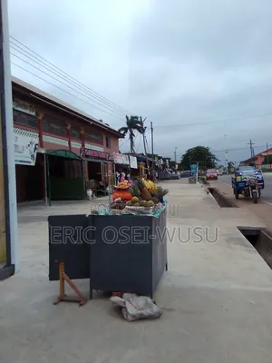 Store for Rent at Gyinyase Near Kumasi High School, Mardura Pub Area