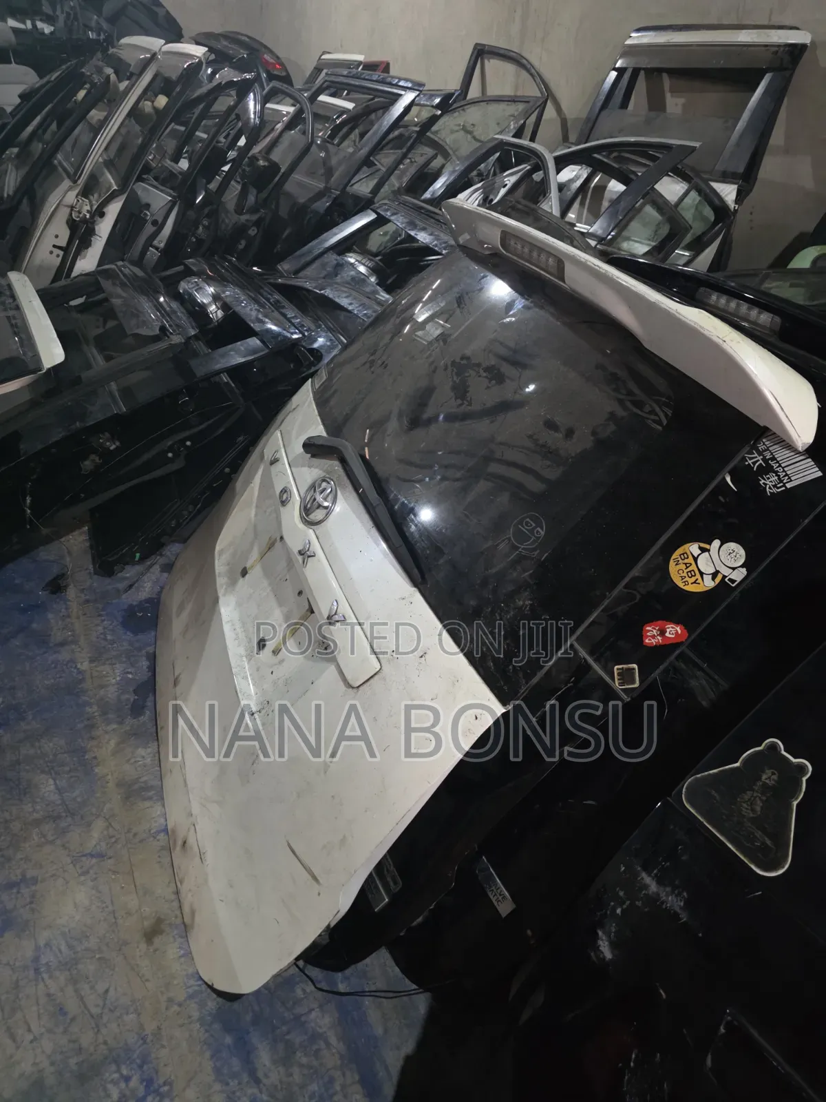 2008-2012 Boot for Toyota Voxy