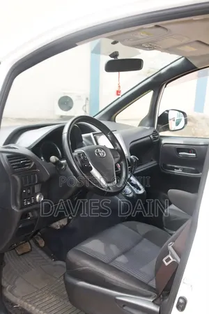 Toyota Voxy 2016 White
