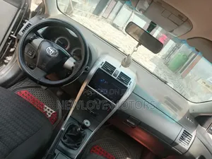 Toyota Corolla 2015 Gray