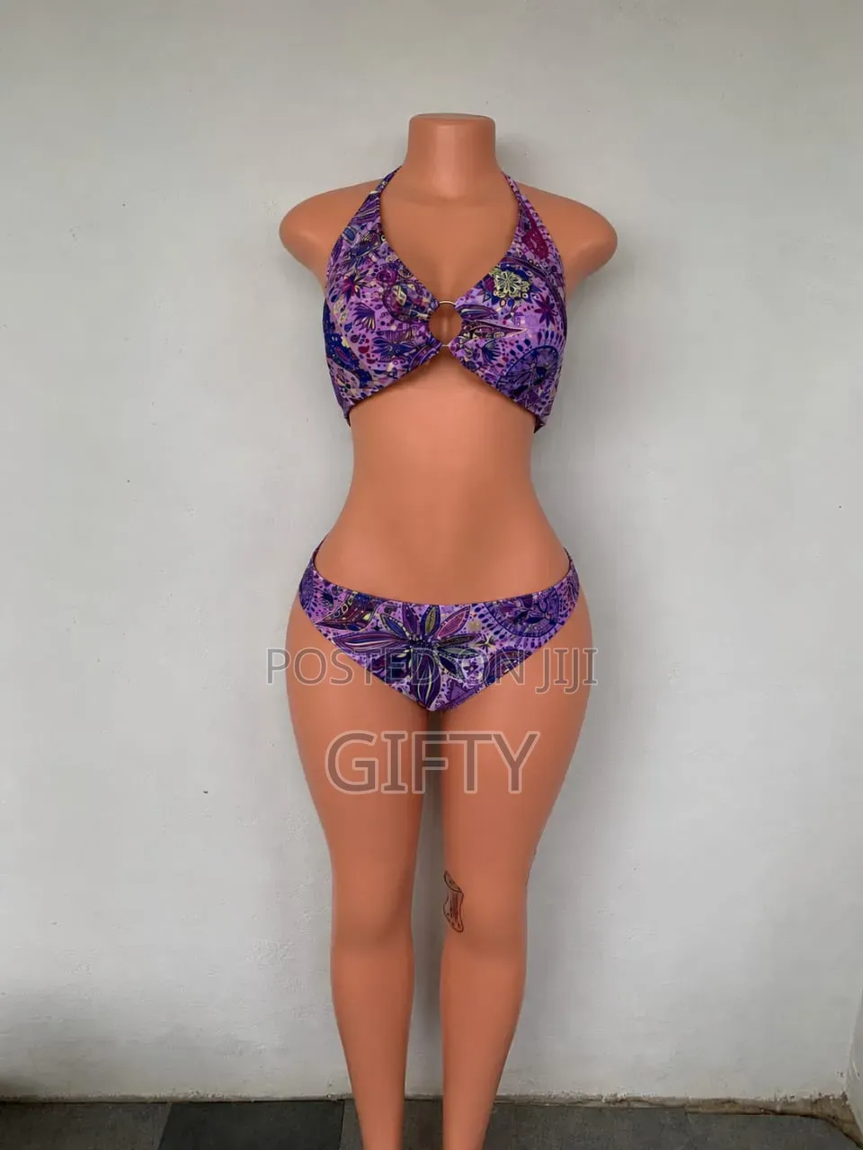 Swimwear/Bikini
