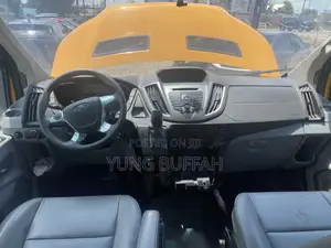 Ford Transit 2017 Yellow