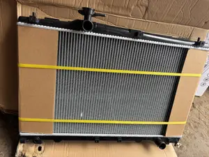 Toyota Voxy Radiator/Tank