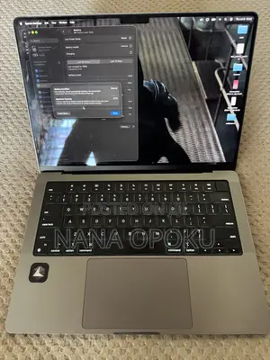 Laptop Apple MacBook Pro 2021 M1 16GB Apple M1 Pro SSD 512GB