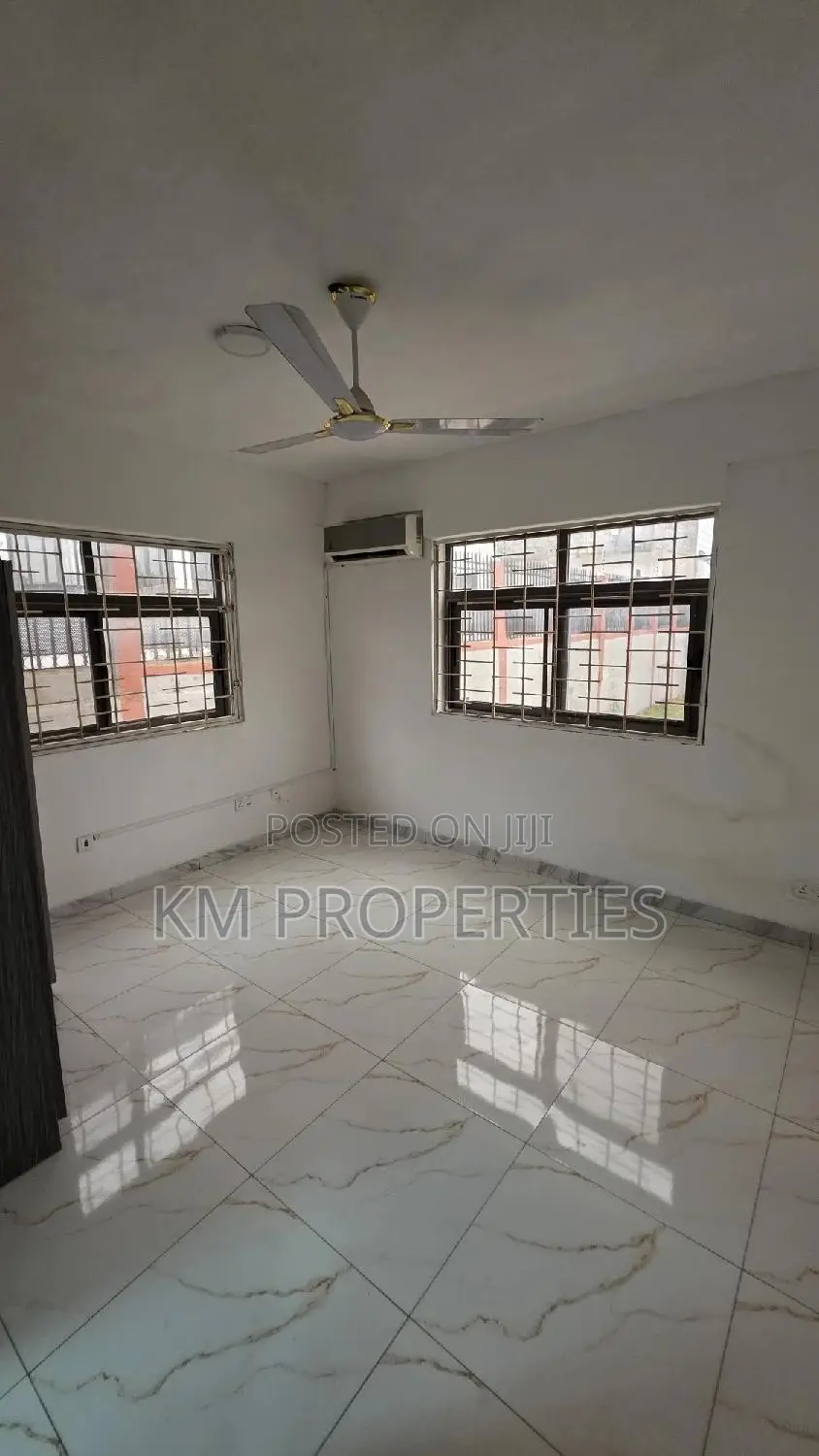 3bdrm Apartment in North Legon for rent