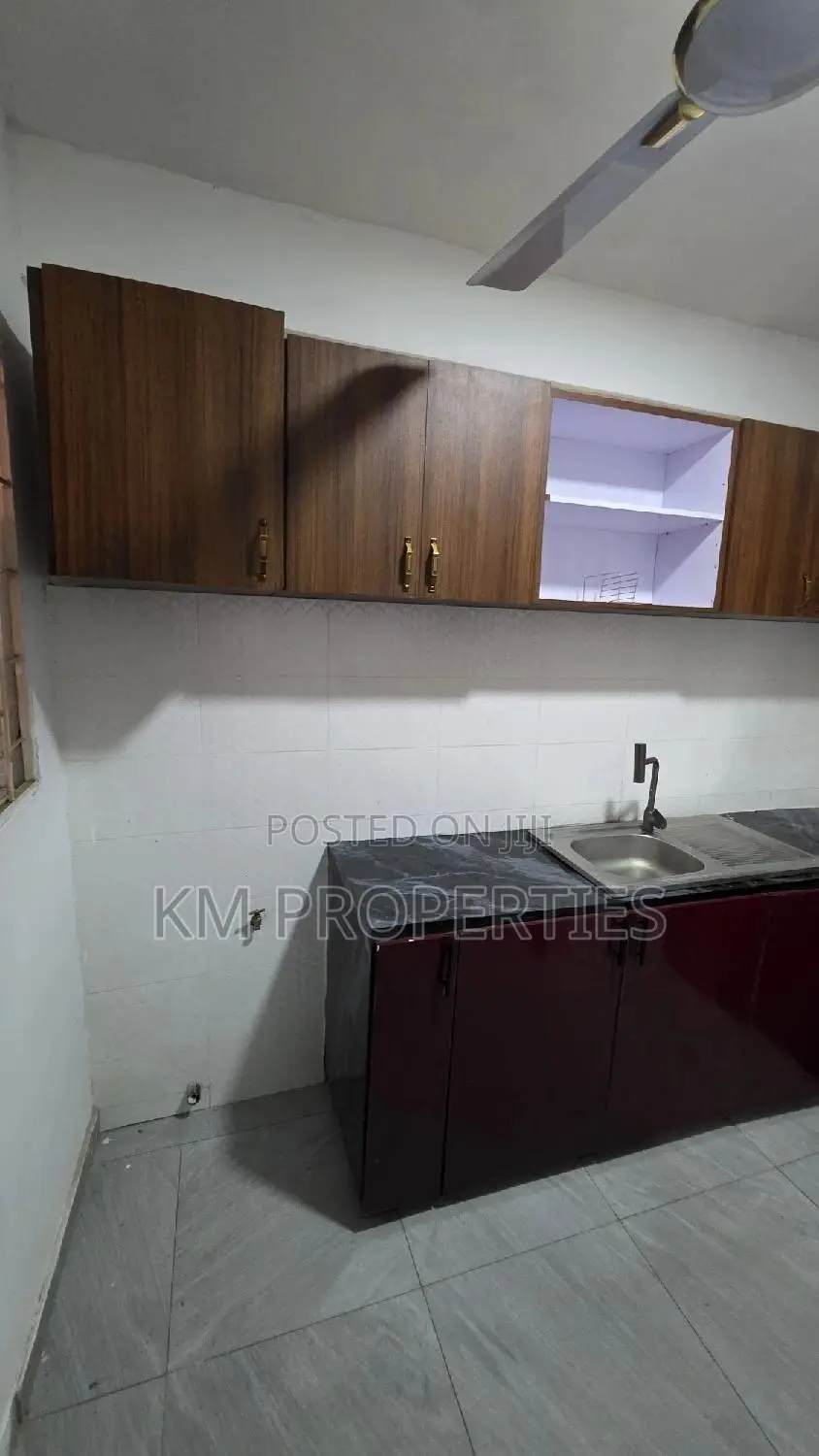 3bdrm Apartment in North Legon for rent