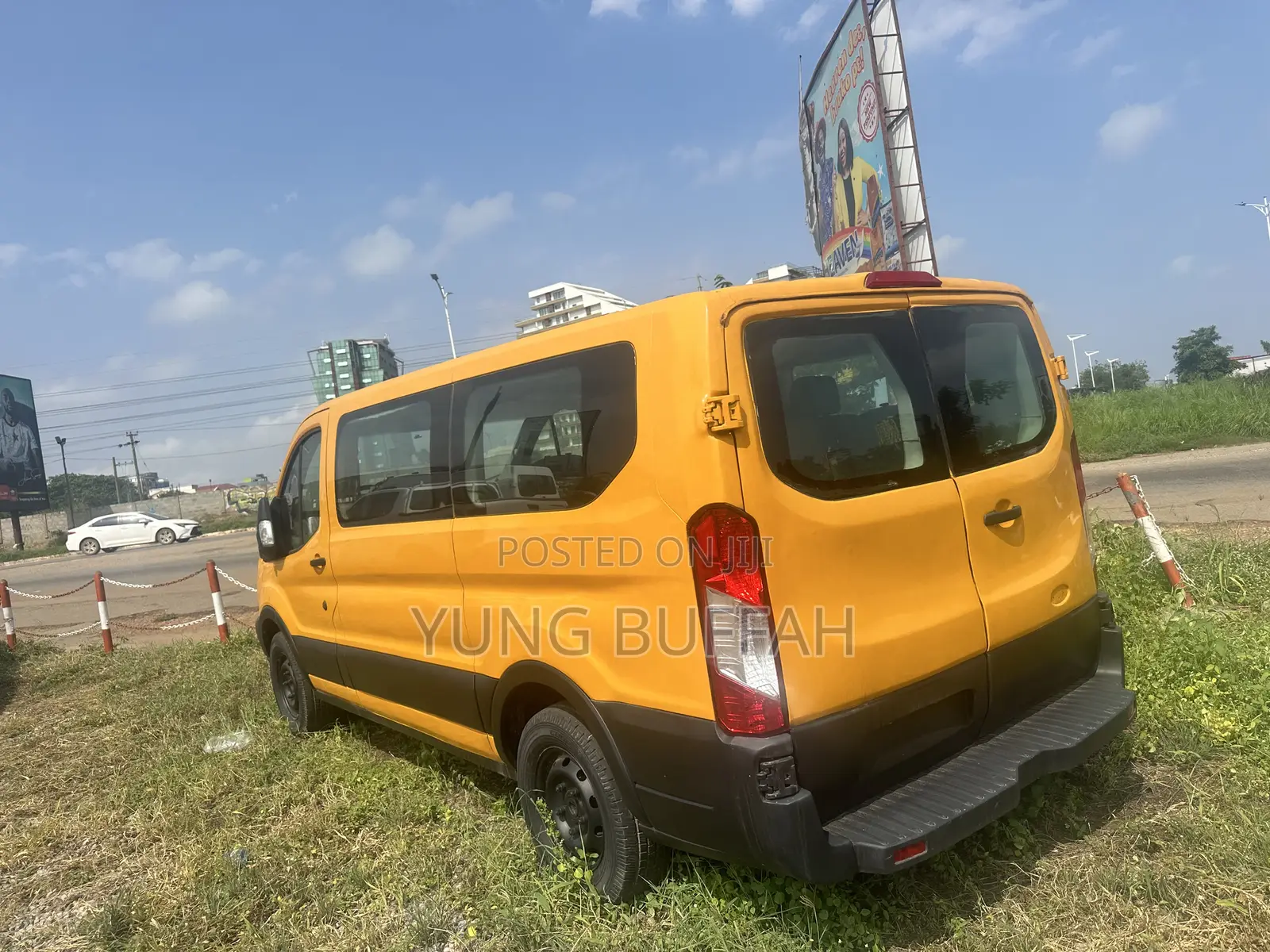 Ford Transit 2017 Yellow
