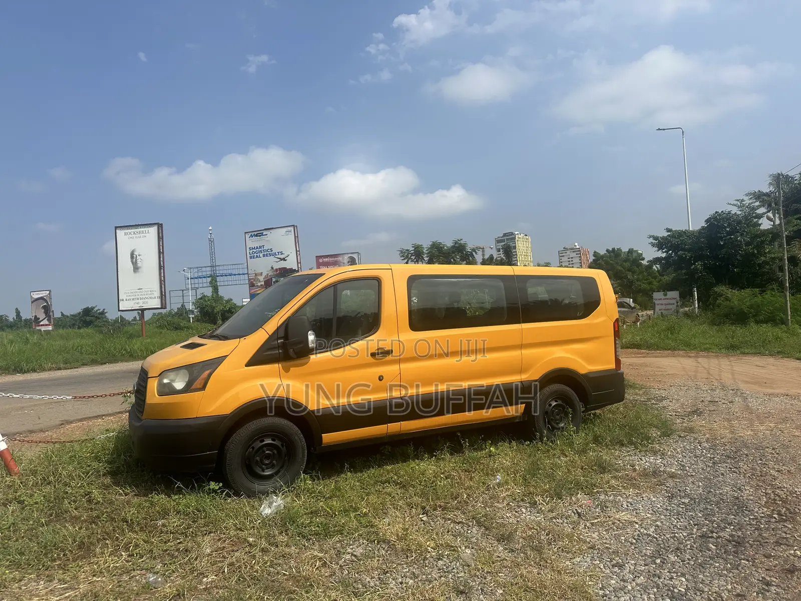 Ford Transit 2017 Yellow