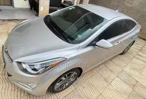 Hyundai Elantra Limited 4dr Sedan (1.8L 4cyl 6A) 2015 Silver