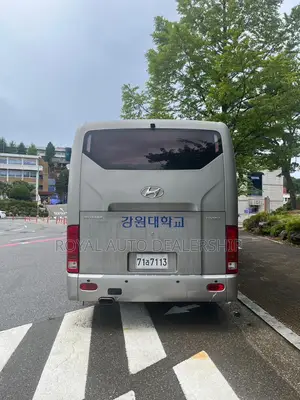 Hyundai Universe 2013 Grey