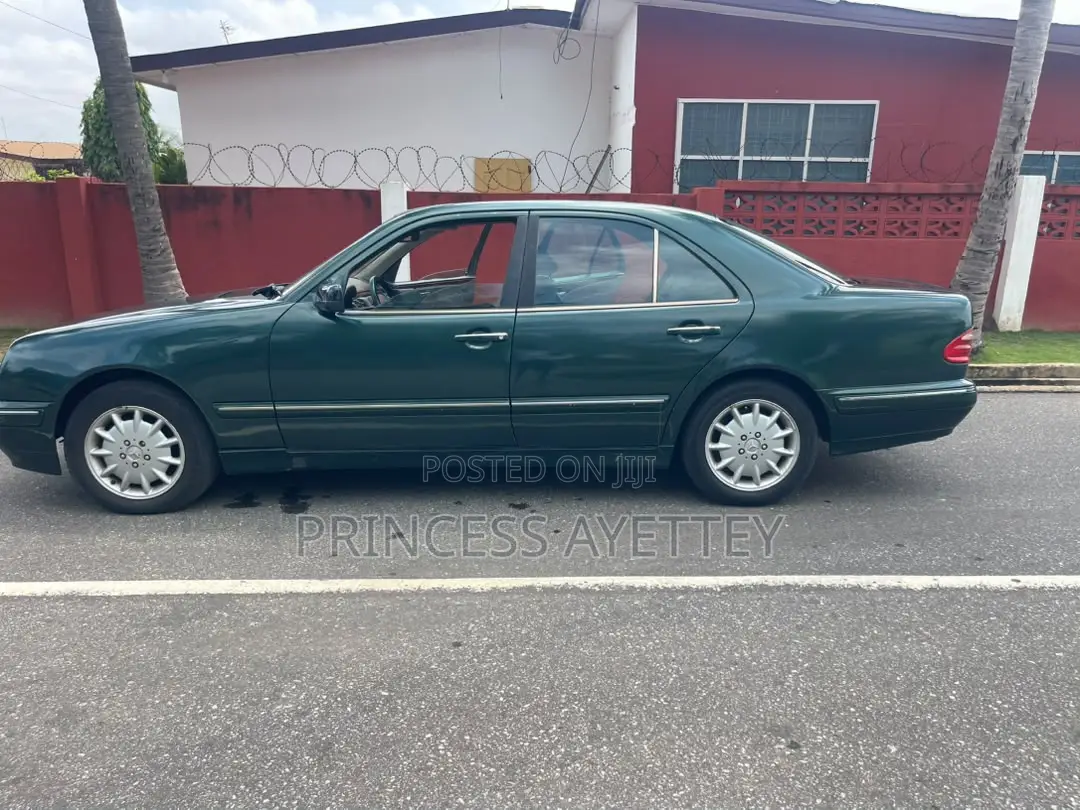 Mercedes-Benz E200 1997 Green