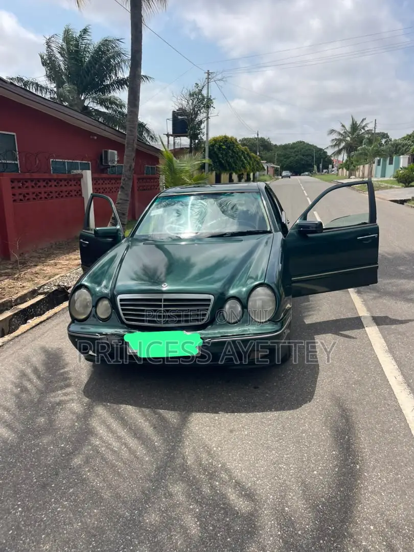 Mercedes-Benz E200 1997 Green
