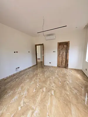 4bdrm House in Metrightgh, Accra Metropolitan for sale