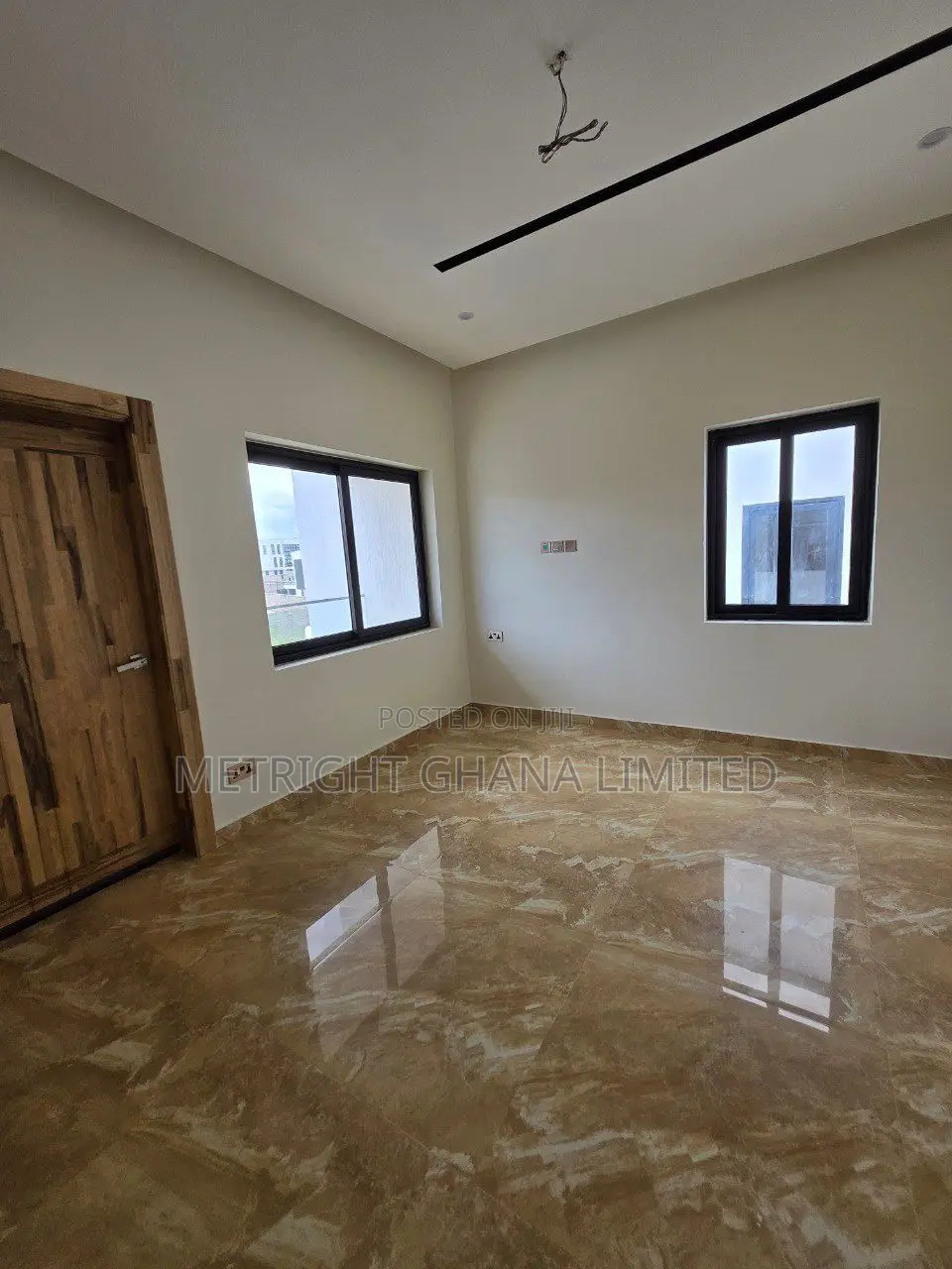 4bdrm House in Metrightgh, Accra Metropolitan for sale