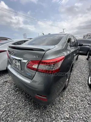 Nissan Sentra SR 2016 Gray