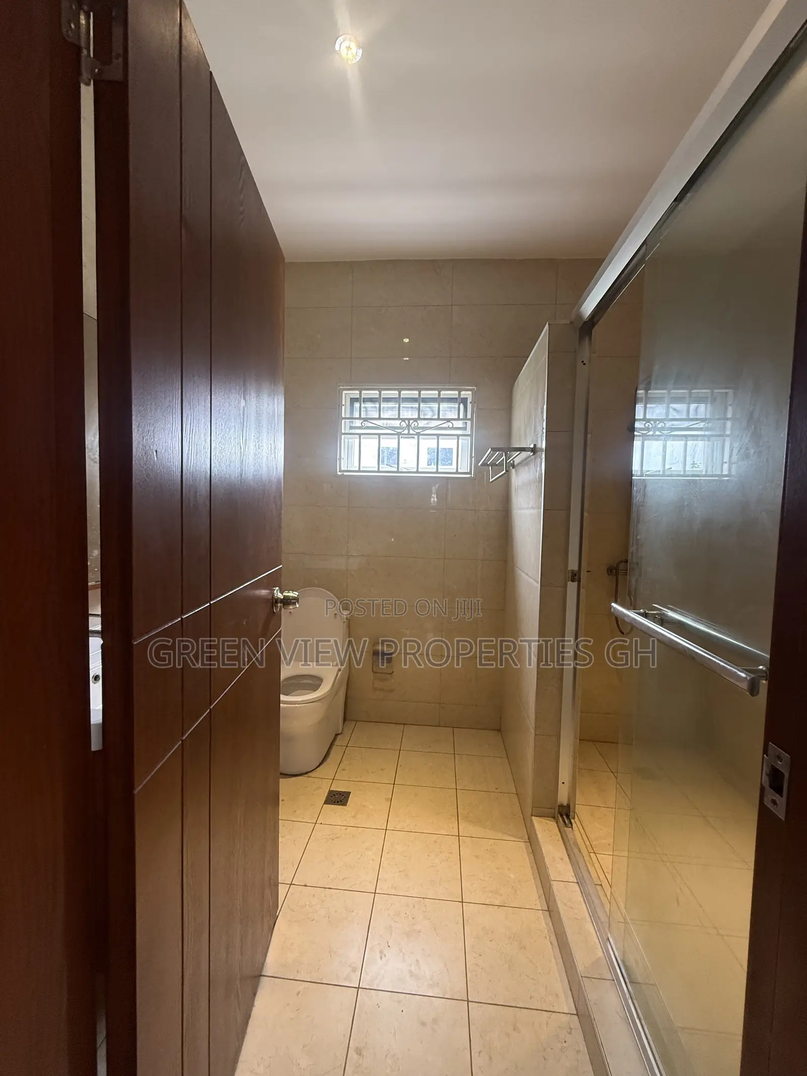 4bdrm Duplex in West Hills Mall Area for sale