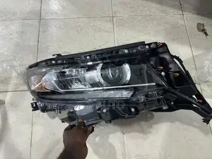 Toyota Land Cruiser Prado 2018,2019,2020,2022,2023 Headlight Japan