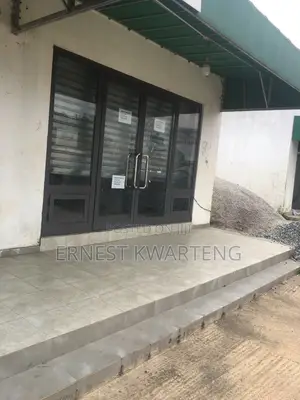 Shop to Let