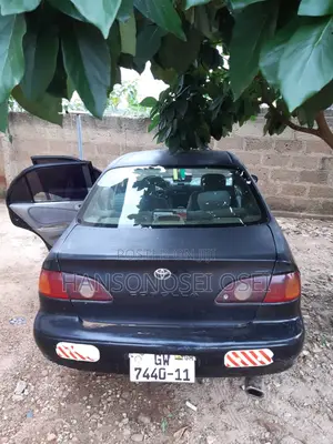 Toyota Corolla 2002 Black