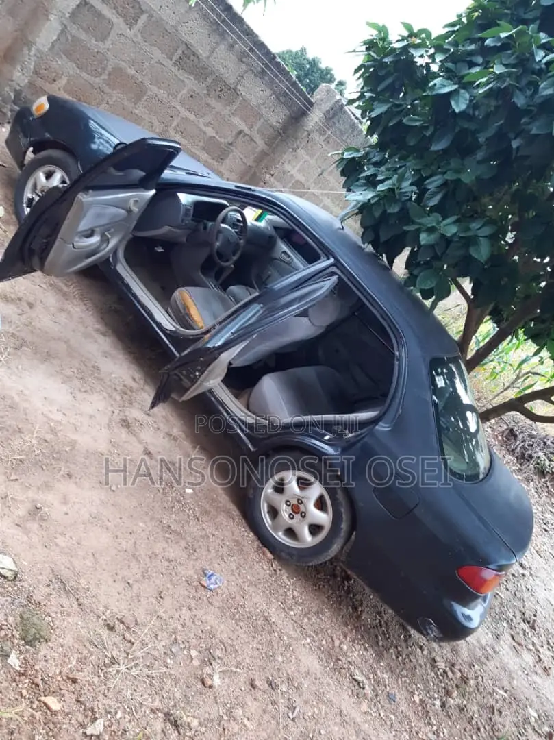 Toyota Corolla 2002 Black