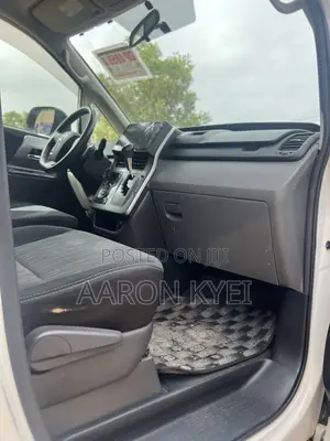 Toyota Voxy 2012 White