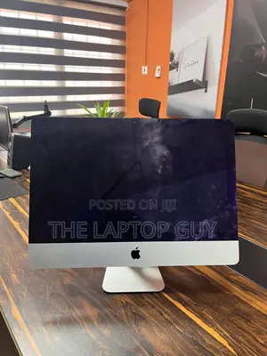 Desktop Computer Apple iMac 8GB Intel Core i5 SSD 256GB