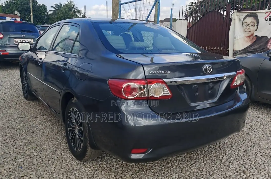 Toyota Corolla S 4dr Sedan (1.8L 4cyl 4A) 2012 Gray