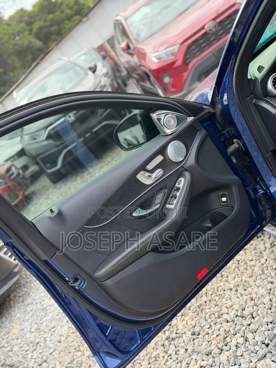 Mercedes-Benz C300 2021 Blue