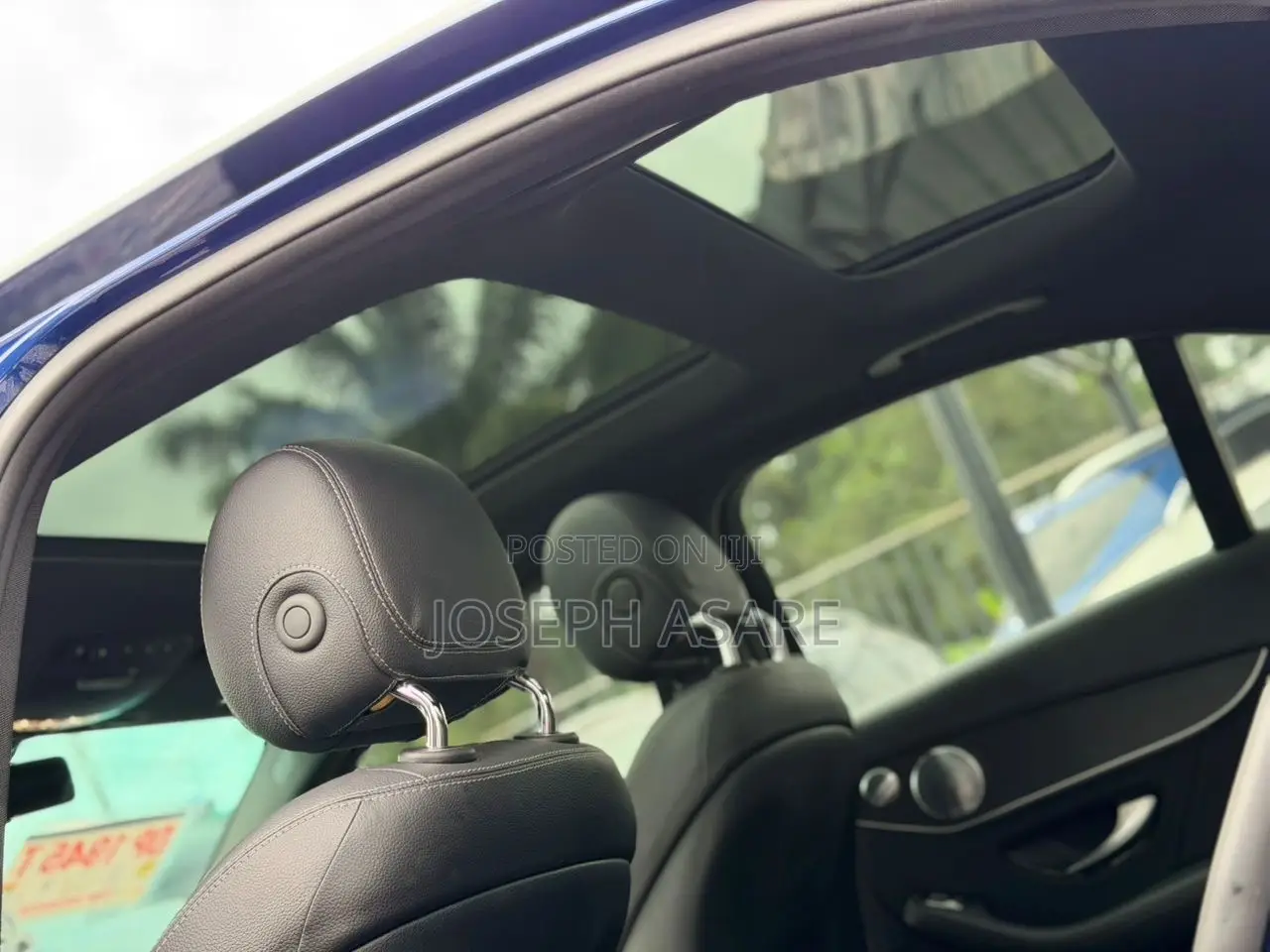 Mercedes-Benz C300 2021 Blue