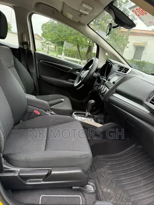 Honda Fit 2018 Yellow