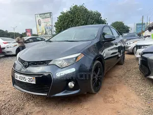 Toyota Corolla 2015 Blue