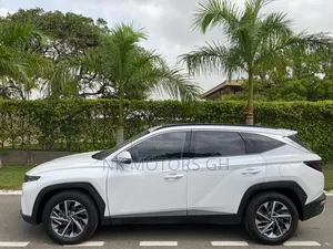 Hyundai Tucson 2022 White