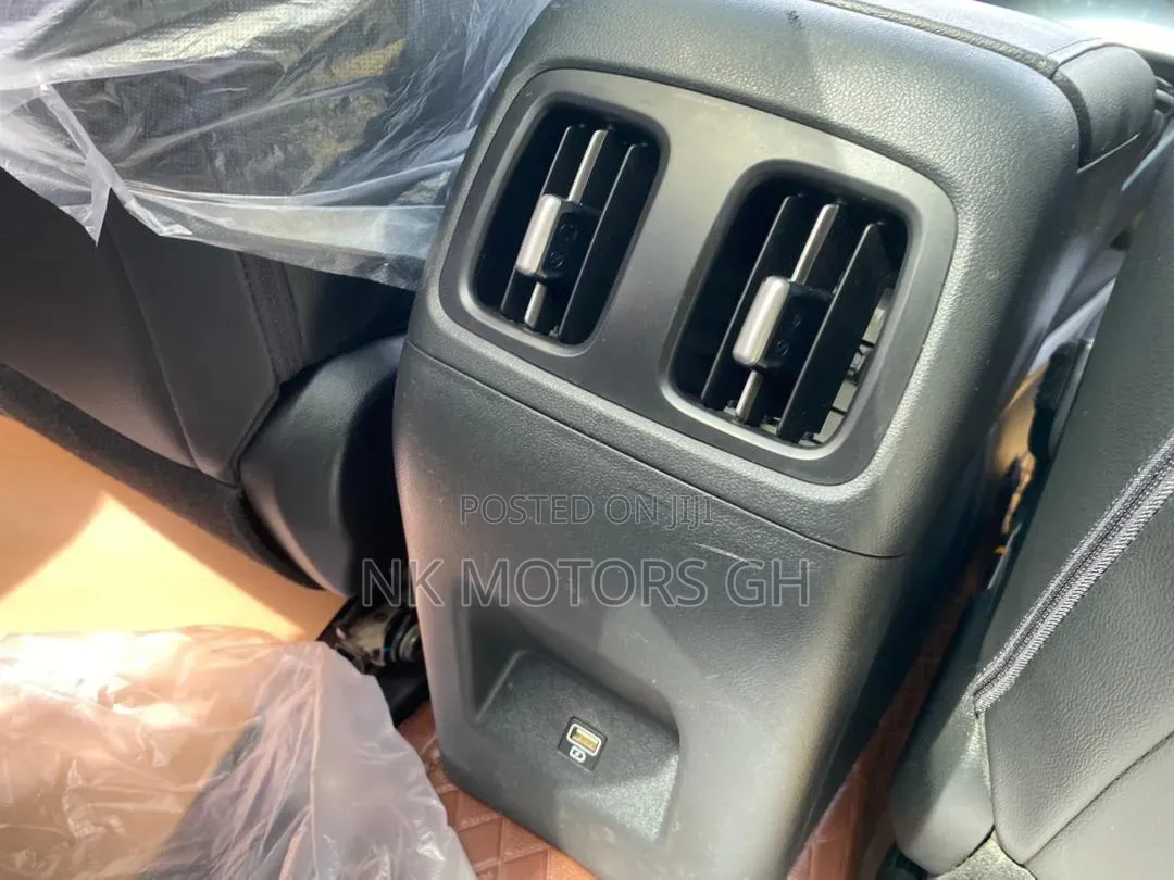 Hyundai Tucson 2022 White