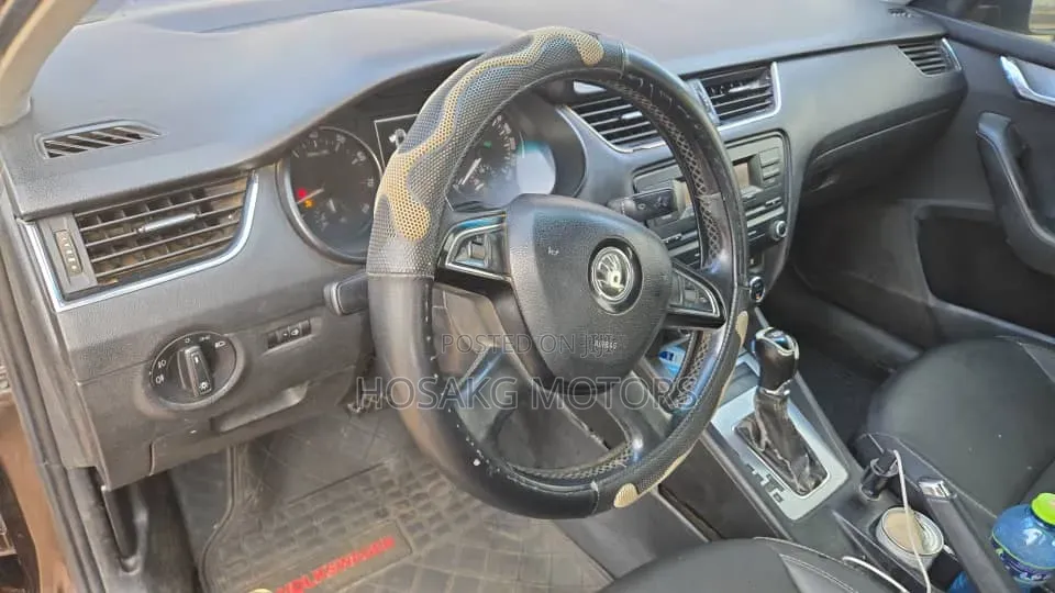 Skoda Octavia 2014 Brown