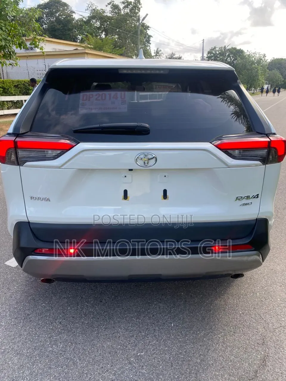 Toyota RAV4 2021 White