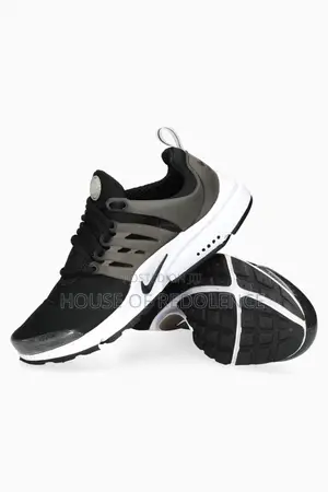 Nike Air Presto Ultra Flyknit Black White Sneakers