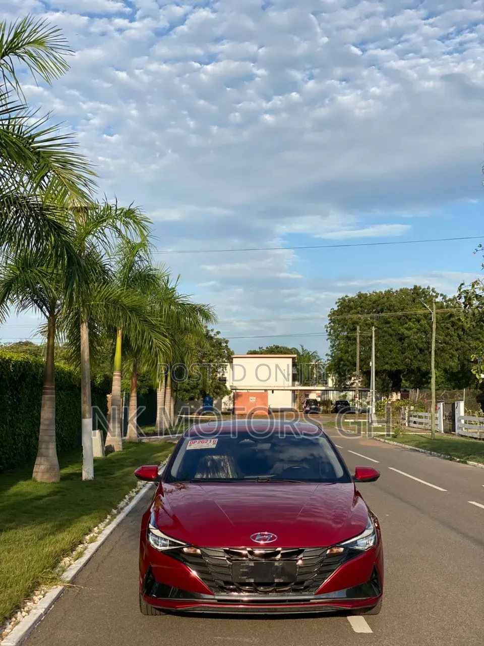 Hyundai Elantra 2022 Red