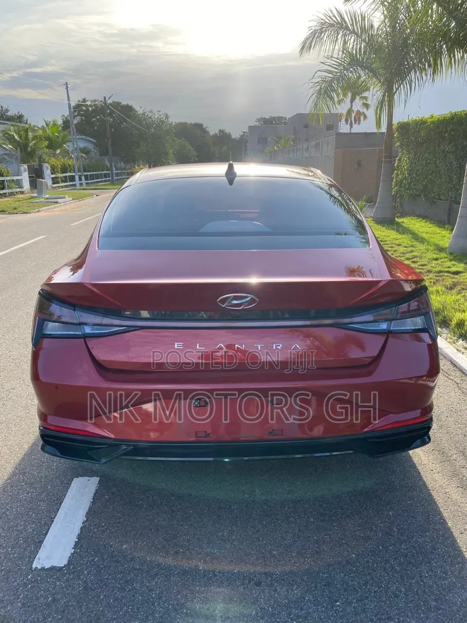Hyundai Elantra 2022 Red