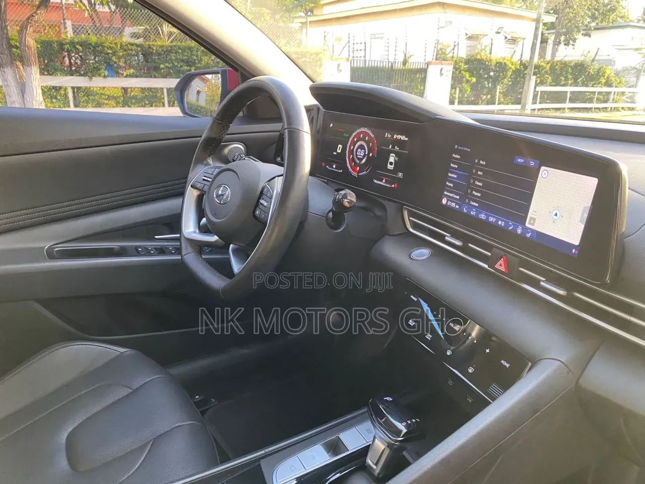 Hyundai Elantra 2022 Red