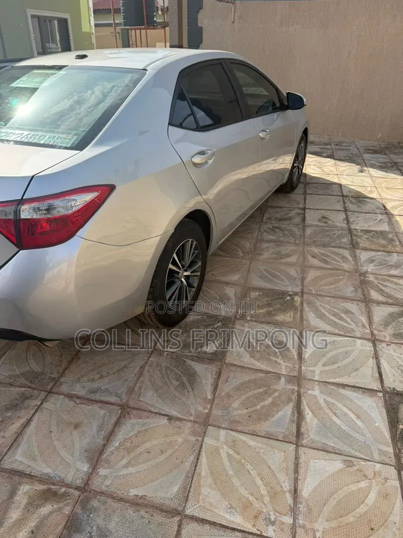 Toyota Corolla 2016 Silver