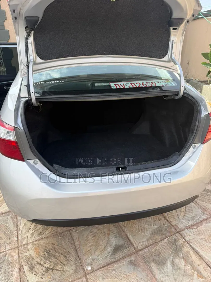 Toyota Corolla 2016 Silver